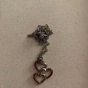 cute heart necklace :)